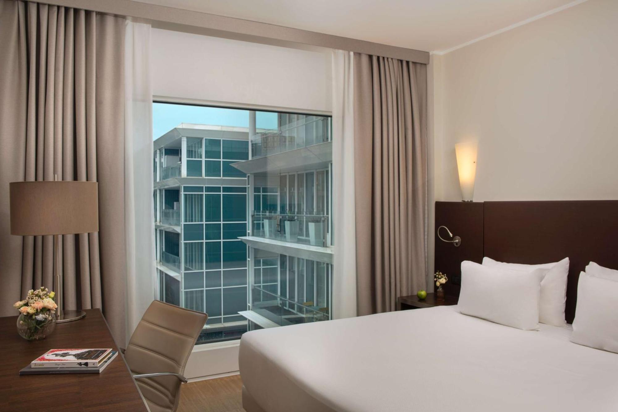 Nh Savona Darsena Hotel Bagian luar foto