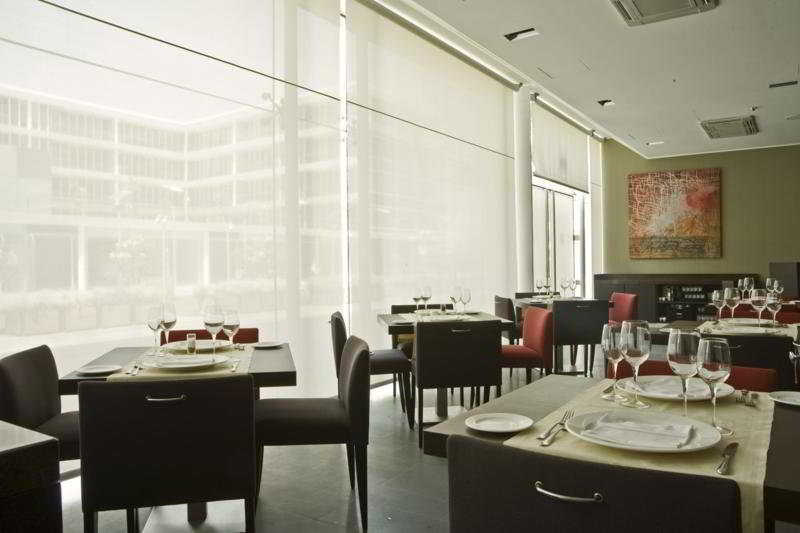Nh Savona Darsena Hotel Bagian luar foto